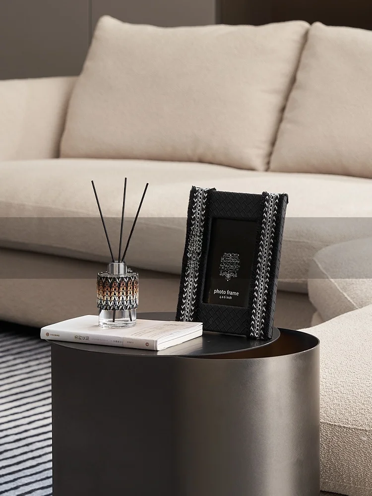 레트로 장식 소품 샘플룸 사이드 테이블 소프트 데코레이션 작은 향수 스타일 향수 나이트스탠드 홈 데코