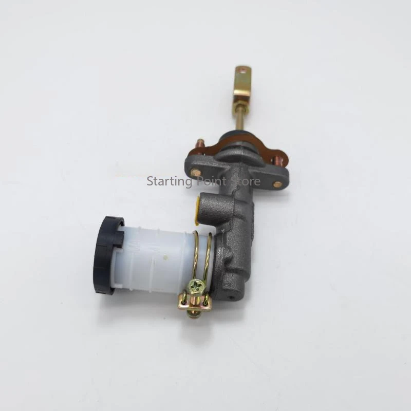 Suitable for Jiangling Baodian clutch master pump Baowei Landwind X6 Qingling Isuzu pickup racing clutch master pump
