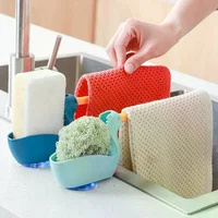 Ce support à vaisselle est un égouttoir d'évier et un support de rangement adapté aux cuisines et aux salles de bains 3