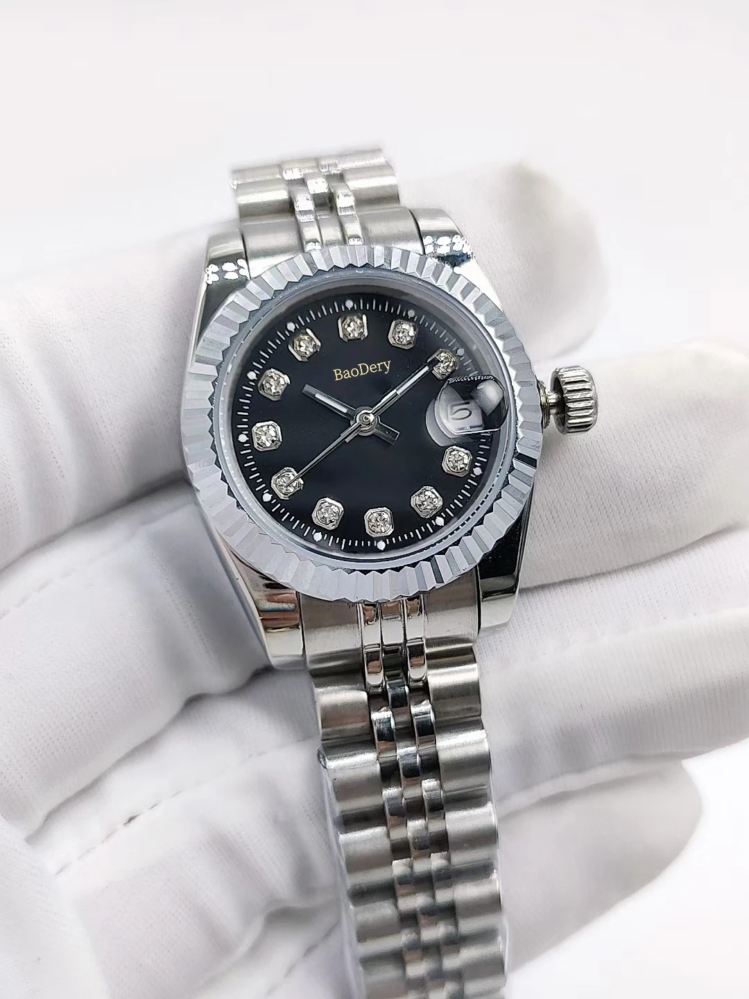 Stylish Women's Watch with 26mm Diamond Watch Case - Boasting Mechanical Movement, Calendar Window, Diamond Strap, & Precise Tim