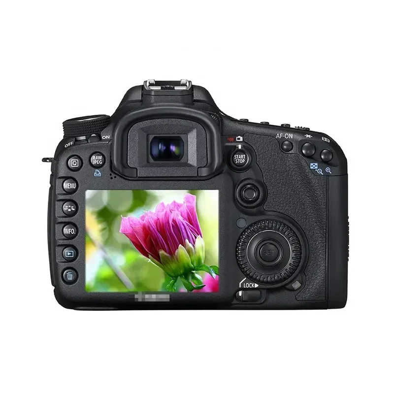 High-quality appearance, original second-hand 7D with 18-55 is anti-shake HD camera and digital SLR camera.