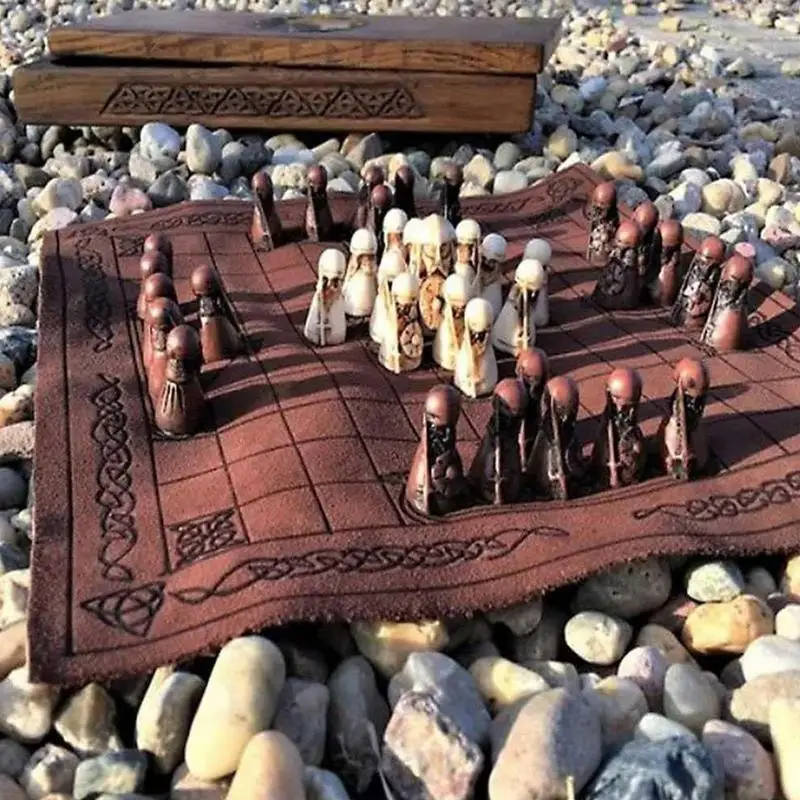 vikingo nórdico ajedrez vikingo amazon Viking Chess Set Asymmetric Chess Board Game Portable Strategy