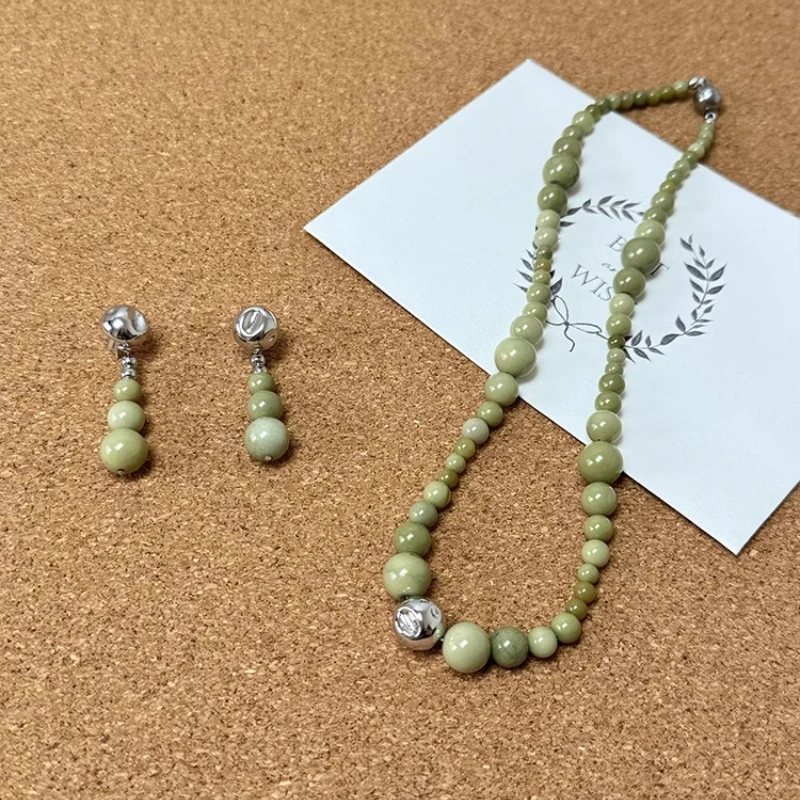 

LONDANY necklace Avocado green agate necklace for women in spring and summer light luxury niche design high-end beaded earrings