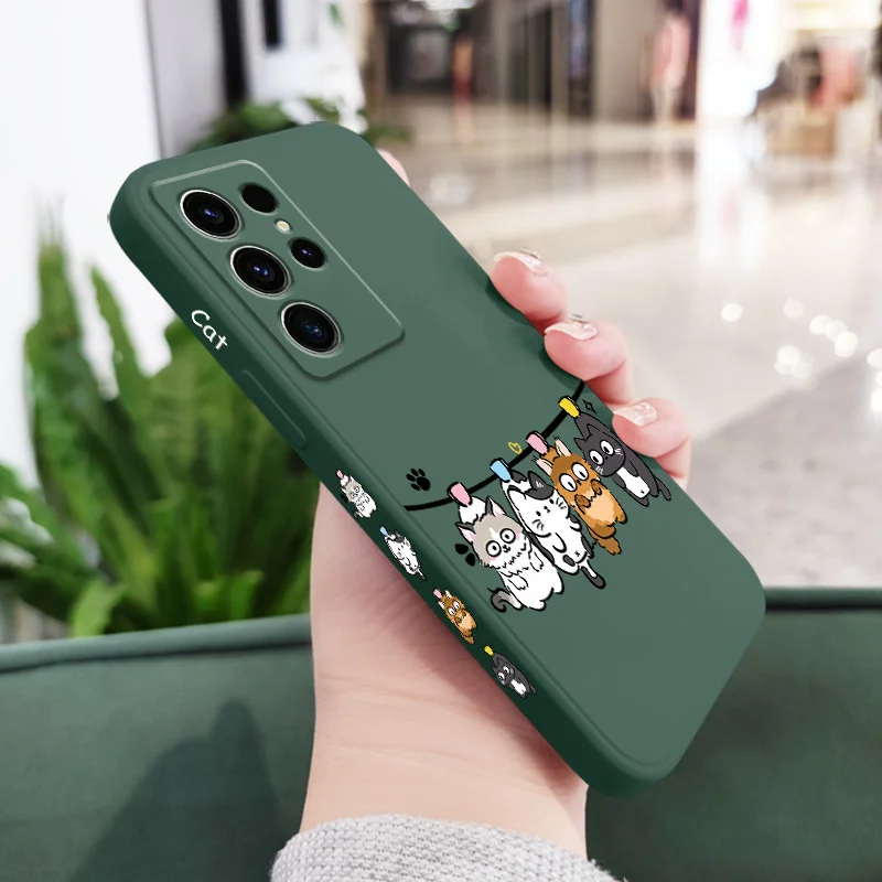 Adorable Hanger Cat Phone Case - Sleek & Stylish Design