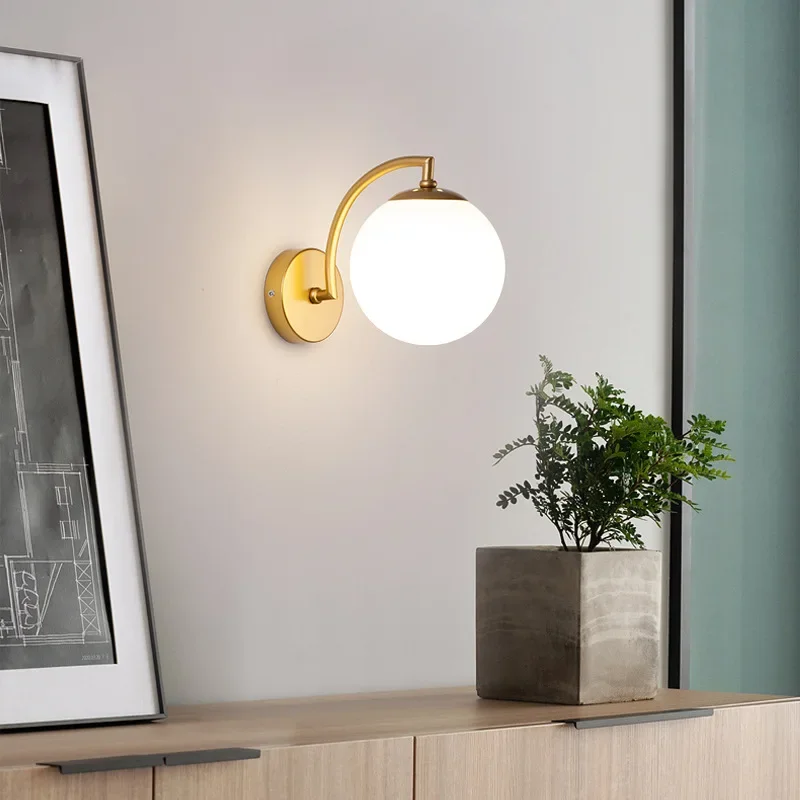 Nordic Moderne Milky Glass Ball Applique Murale Lampe de Chevet