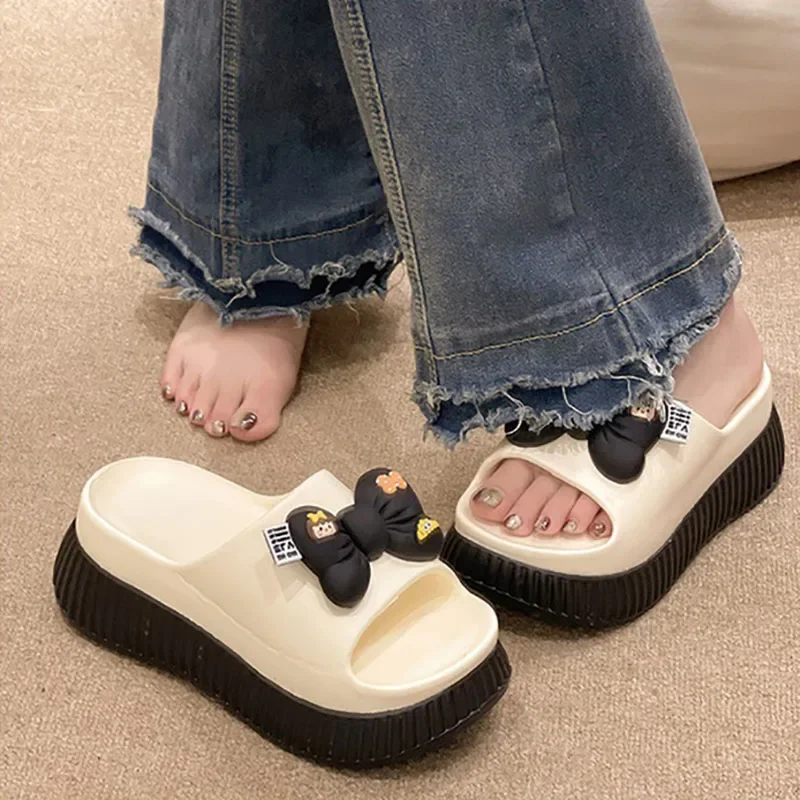 Рисунок 6 - Сандалии женские для дома и улицы