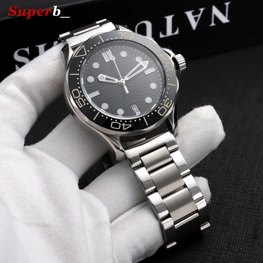 Elegant Curved End Gold Stainless Steel Watch Strap with Double Press Safety Clasp