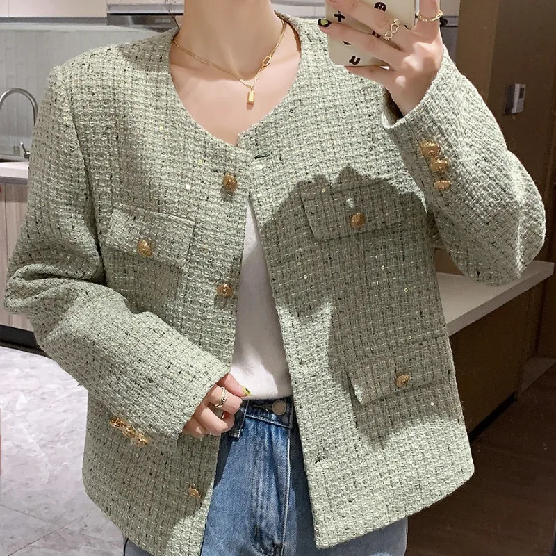 Рисунок 2 - Женская модная блузка в винтажном стиле