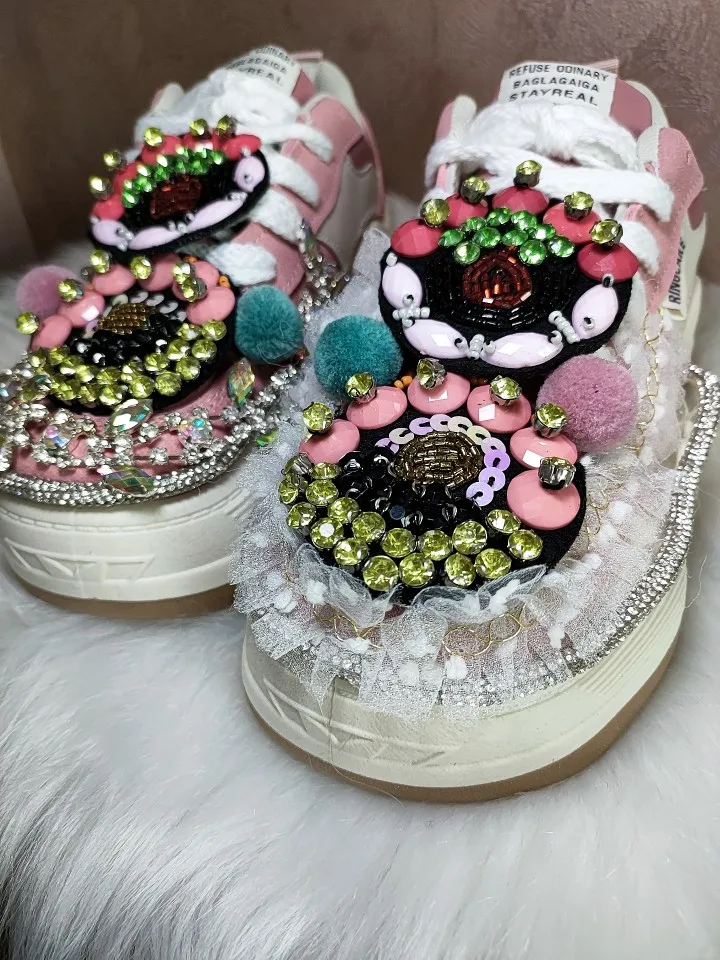 

Matsuke Thick Sole Ethnic Style Lace Beaded Crystal Canvas Shoes