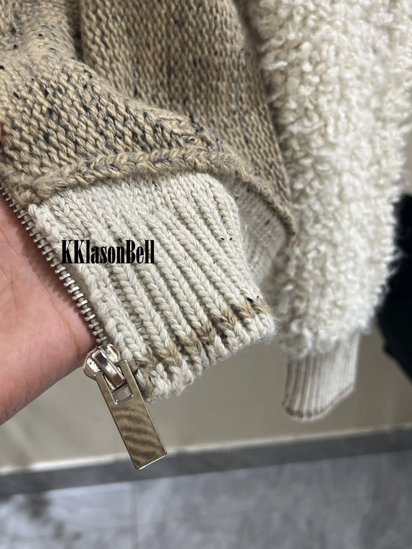 thumb