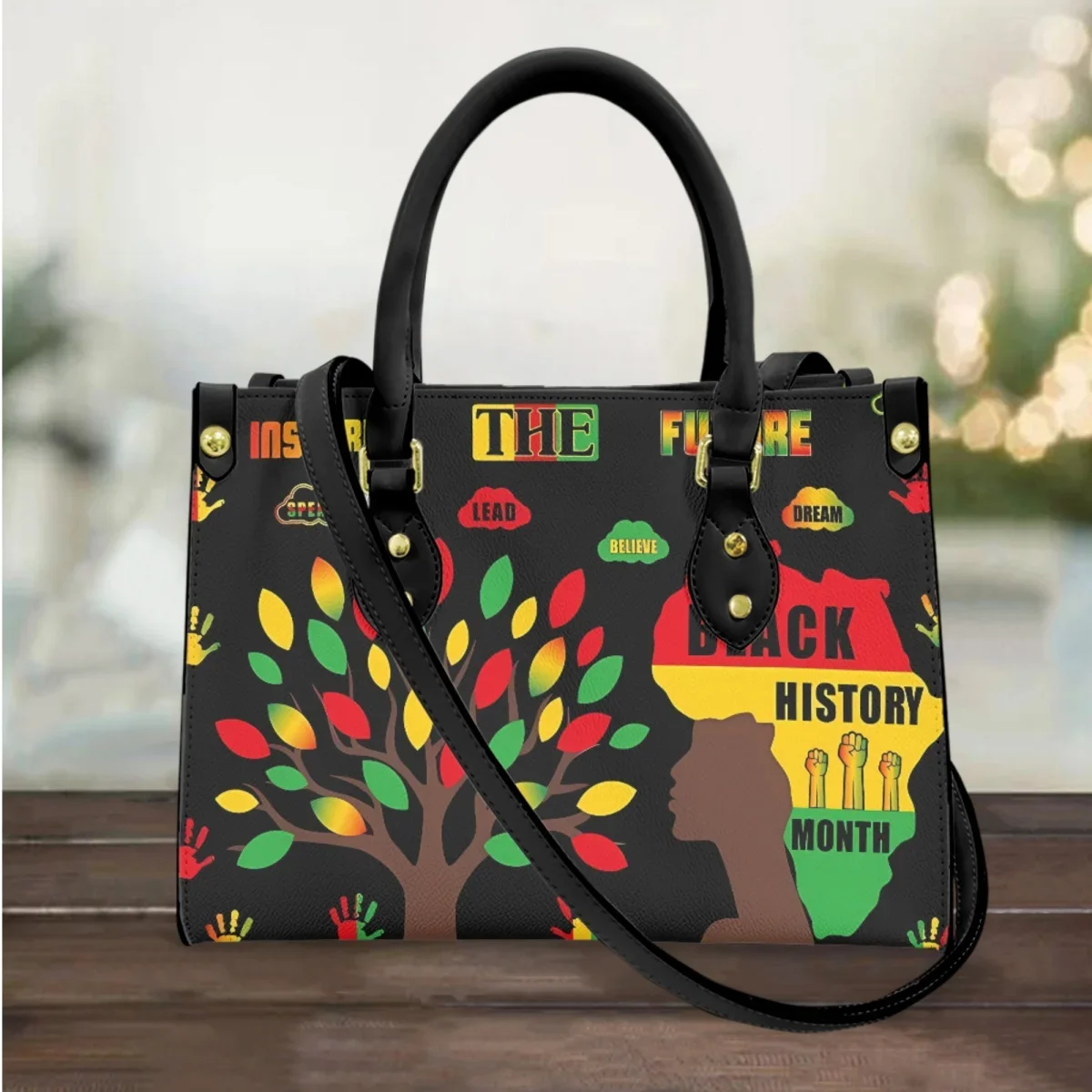 Рисунок 5 - Клатч из искусственной кожи с верхней ручкой