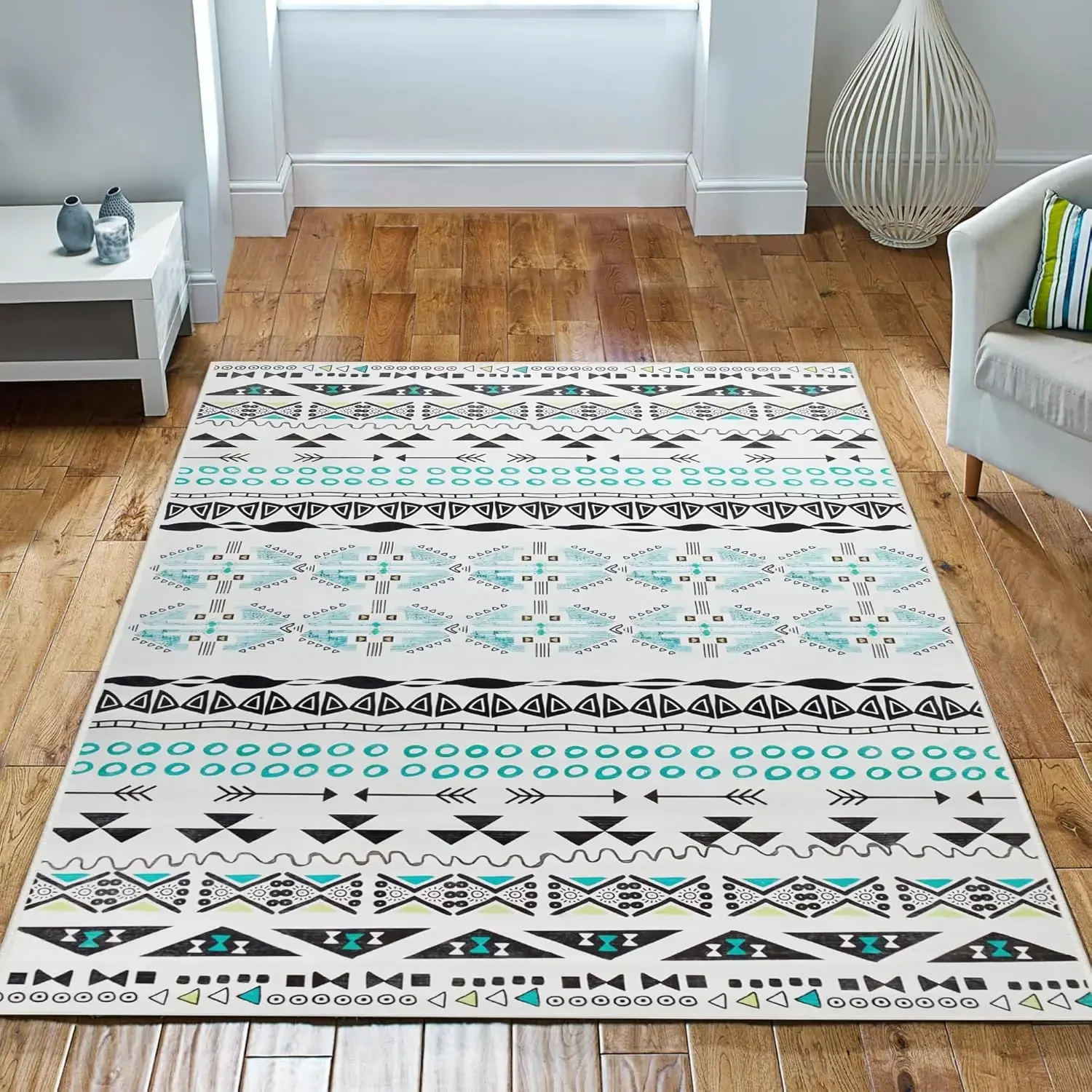 سجادة هندسية بسيطة من VIKAMA Nordic، مقاومة للانزل...