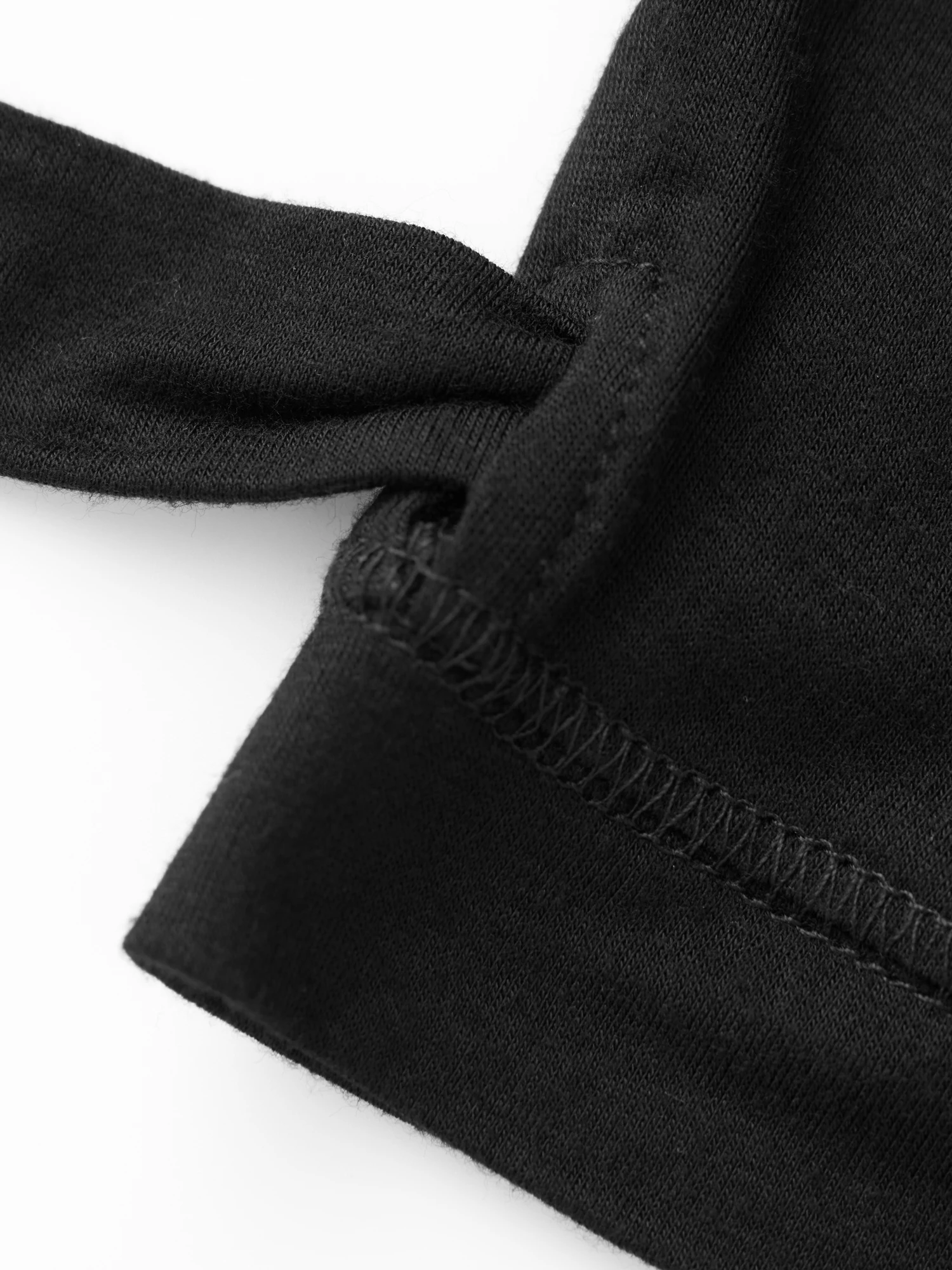 Stylish Women s  Fit Crop Top with Long Sleeve and Tie Front Detail Perfect for Summer Daily Wear and Events