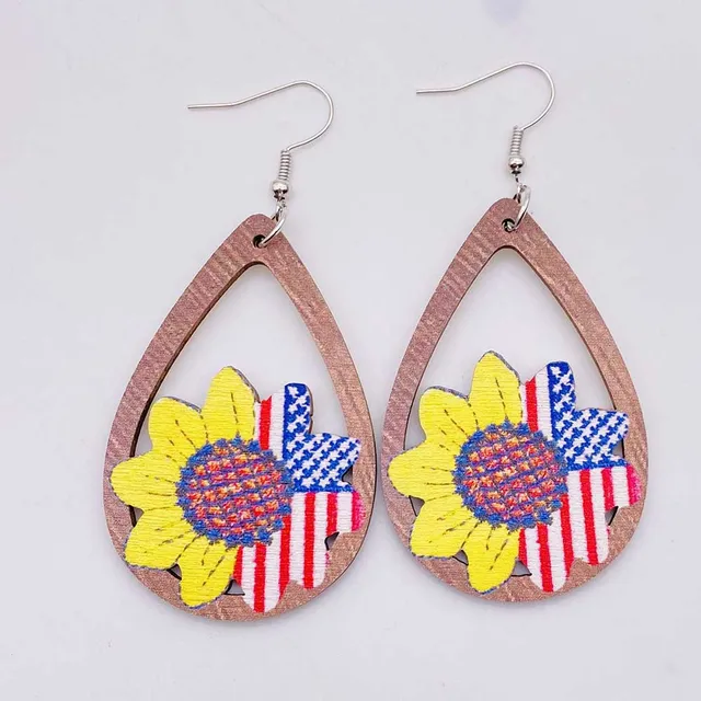 Patriotic Dangle Earrings – Red White Blue American Flag Earrings For 4th Of July, Veterans Day & USA Celebrations