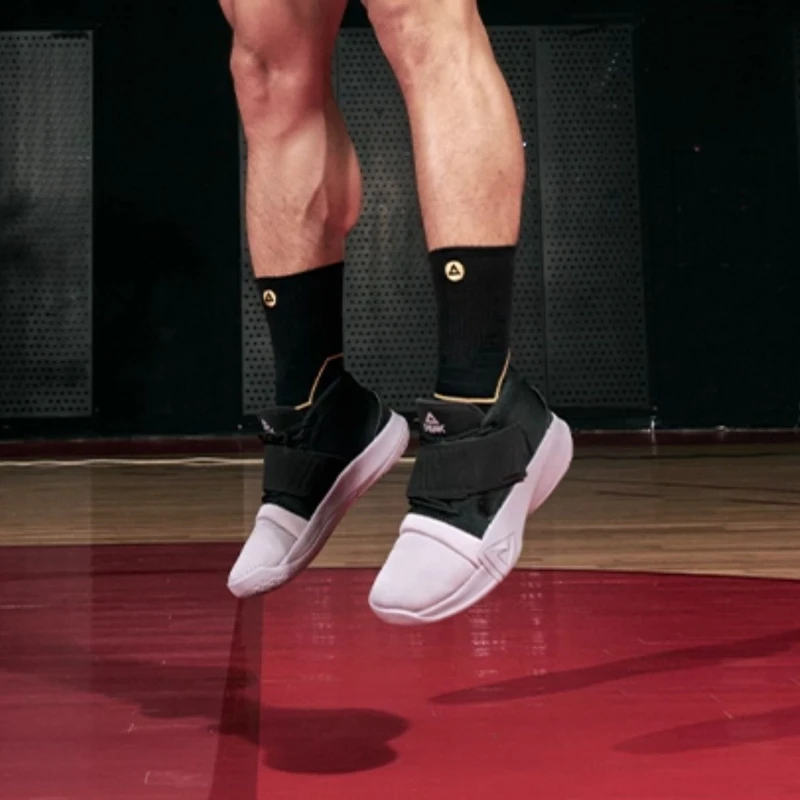 Men's Basketball Shoes Breathable Outdoor Court Sneakers Shock Absorption Wear Resistant Sports Shoes PEAK TAICHI