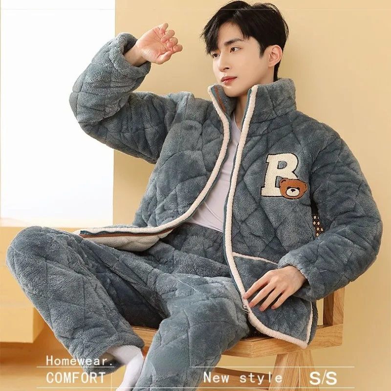 Рисунок 3 - Мужская пижама, зимняя одежда для