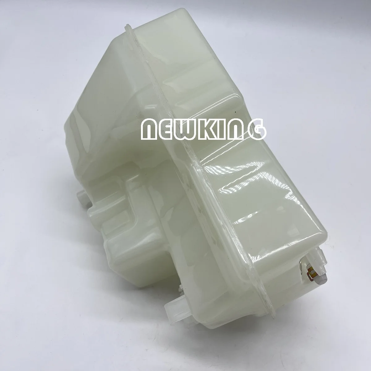 Applicable to VOLV-O EC120D EC140D EC220D 22346726 17256194 cooling water kettle Expansion water kettle Auxiliary