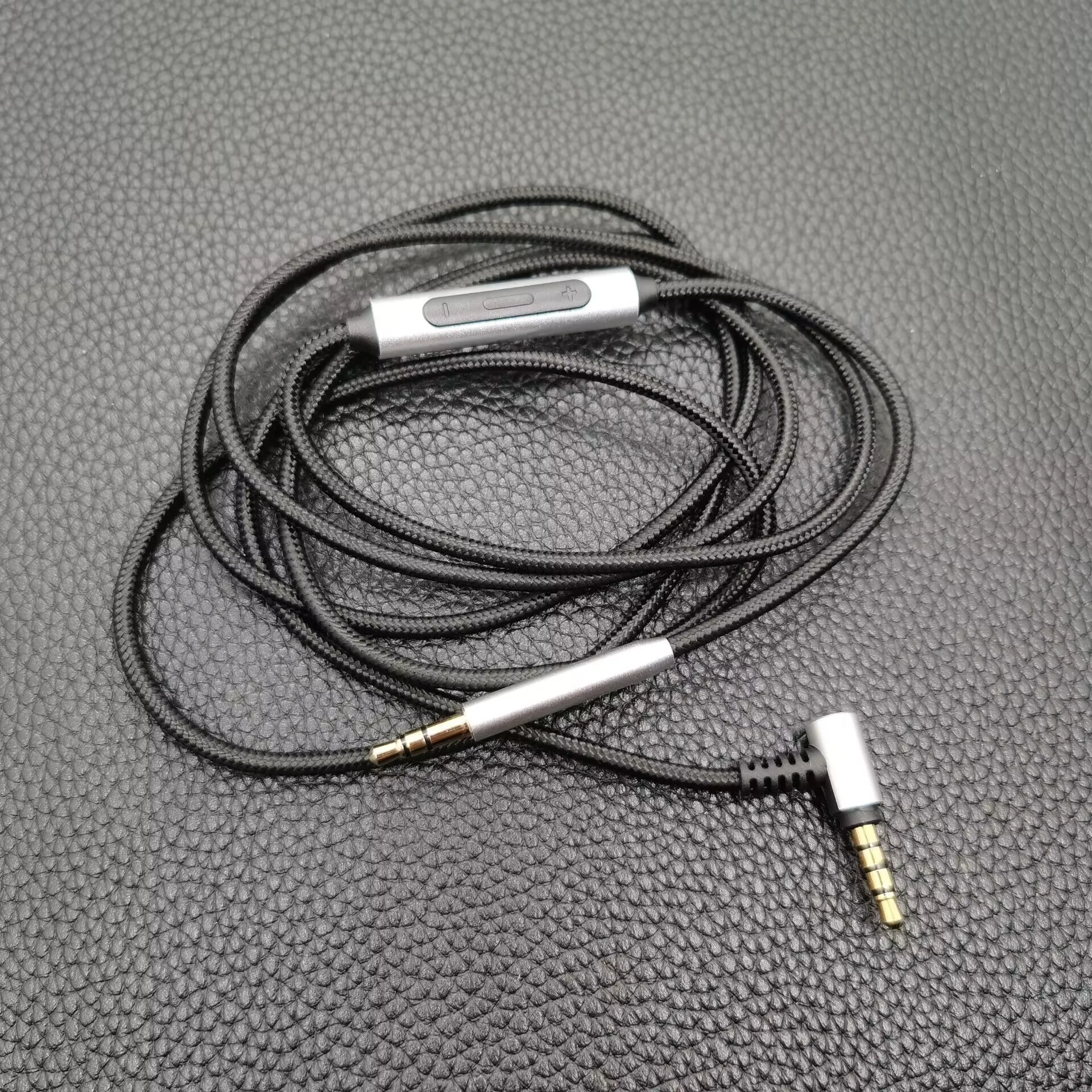 Audio Cable for Skullcandy Crusher ,Venue ,Grind ,Hesh 2 & 3 & ANC & EVO & 360 & 540 Headphone Cables Cords Wire With Mic Remote