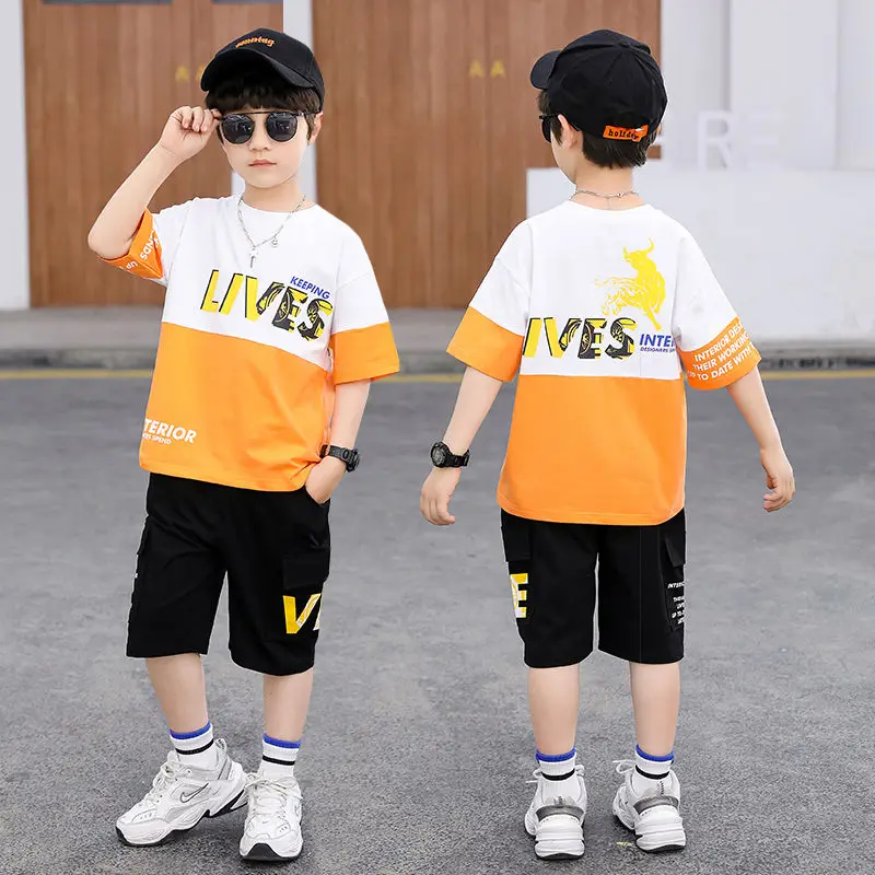 

Boys children's clo summer suits 2022 new children' summer models in the big children's summer sports two-piece handsome trendy