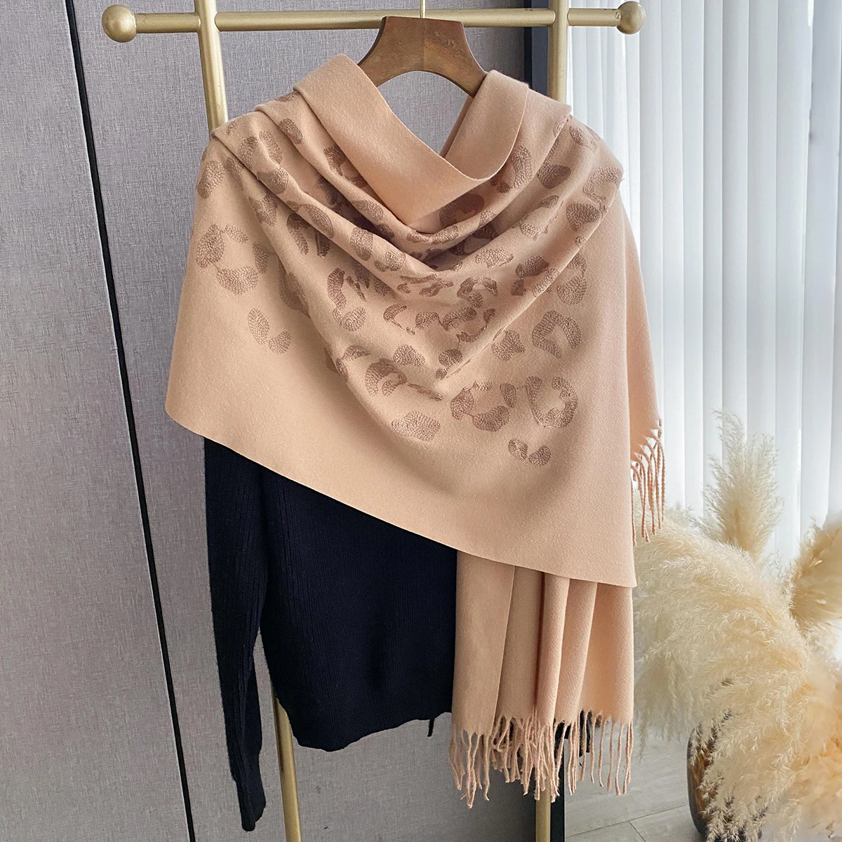 2025 Luxury Warm Poncho Cashmere Winter Women Scarves Embroidery Shawl Wraps Female Thick Pashmina Blanket Bufanda Echarpe Scarf