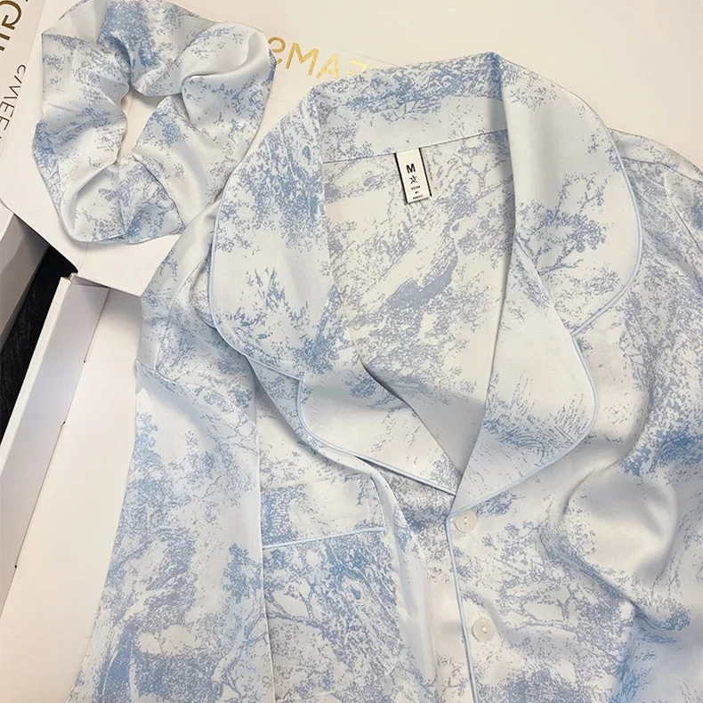 طقم بيجامة نسائية ازرق دانتيل كم طويل