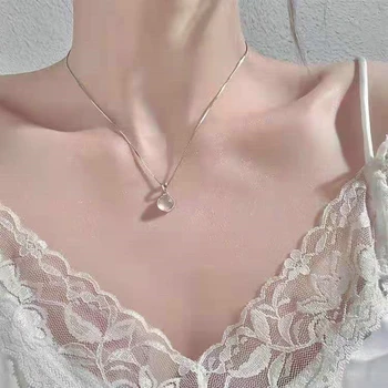Korean Fashion Simple Design Round Crystal Pendant Necklace Girls Elegant Women Bow Knot Star Clavicle Chain Jewelry
