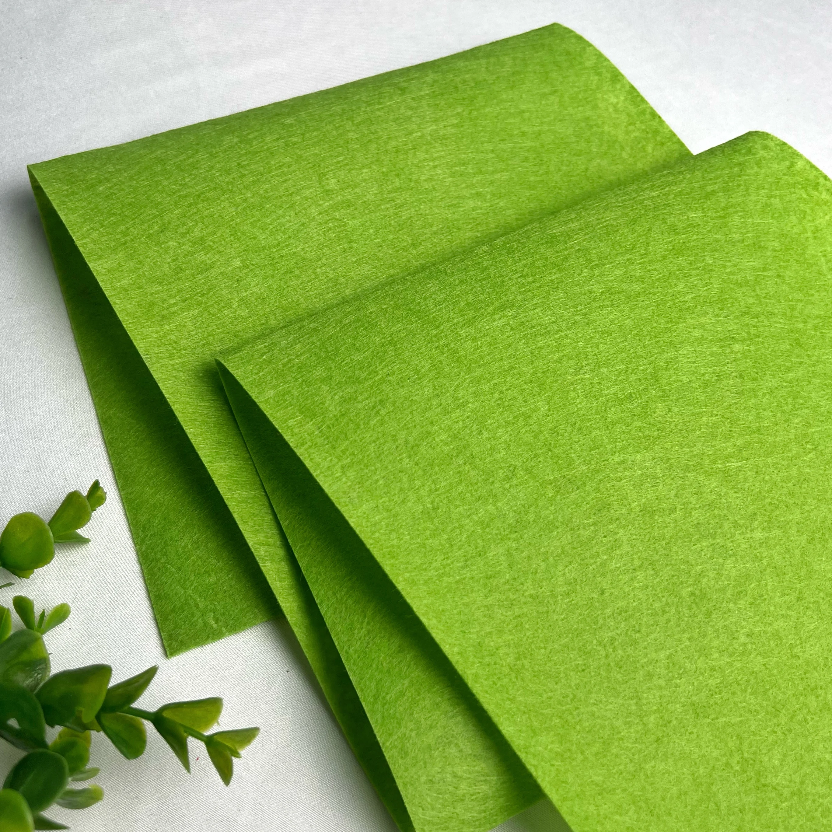 Versatile Soft Felt Fabric Sheet for DIY Crafts and Sewing Projects - Multiple Color Options