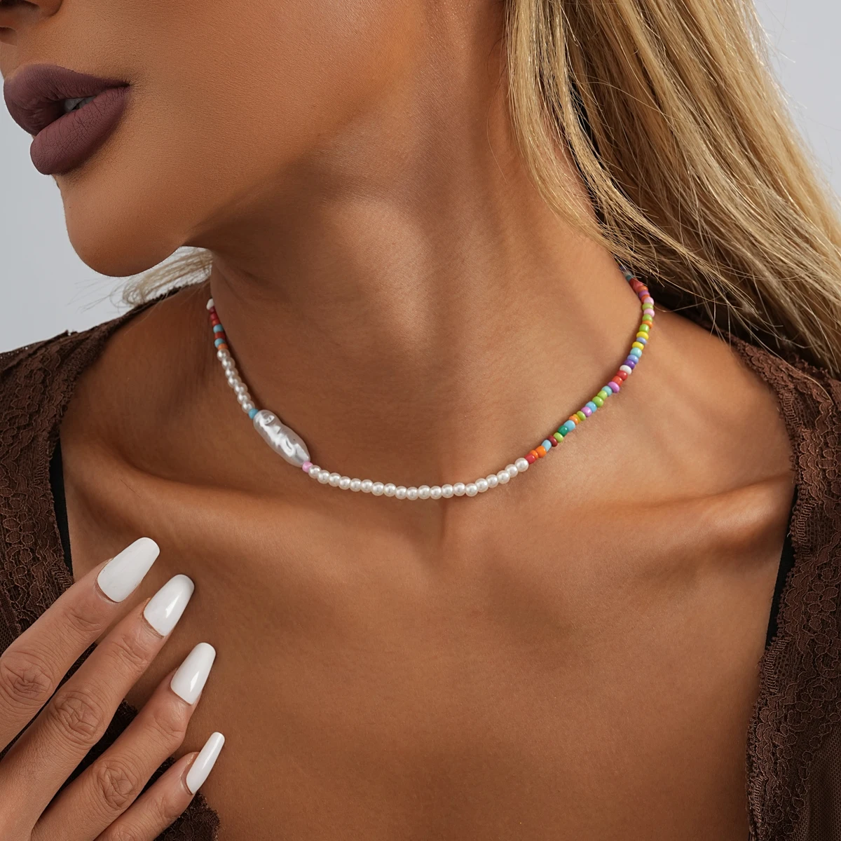 

New pearl, rice bead, fish thread, handmade necklace, fashionable Bohemian style necklace for women