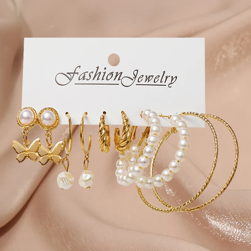 17KM Pearl Twist Hoop Earrings Set Butterfly Acrylic Dangle Earrings for Women Metal Hollow Gold Plated Earring Cartoon Jewelry