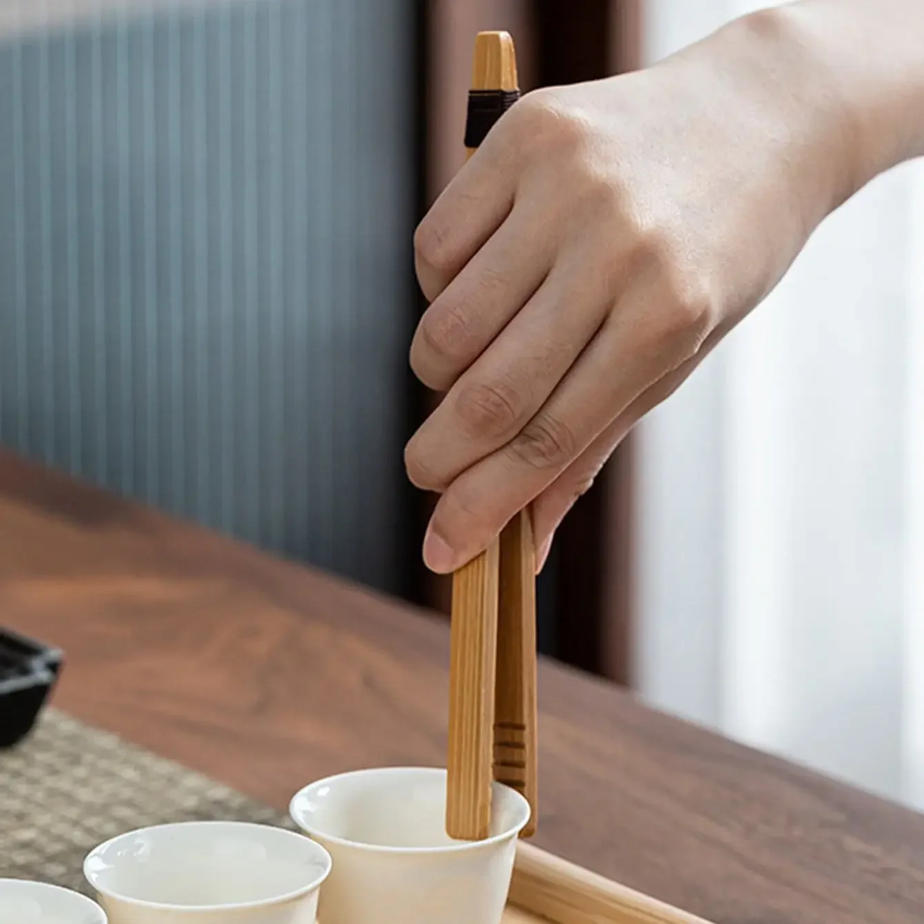 1pc Bamboo Tea Tongs - Natural Durable Retro Handmade Lightweight Tea Clamp for Easy Handling