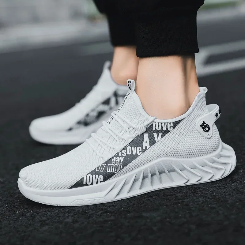 Lightweight Mesh Comfortable Casual Man Shoe Non-Slip Zapatillas Hombre Men Sneakers Summer Breathable Sports Running Shoes Sports shoes