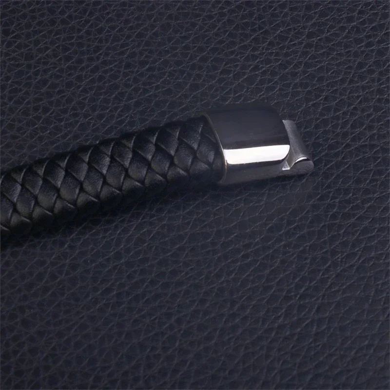 Classic Black Single Layer Hand Braided Leather Bracelet with Magnetic Closure Men's Charm Fashion Casual Jewelry Gift bangle bracelet leather bracelets leather bracelet woven bracelets magnetic bracelet