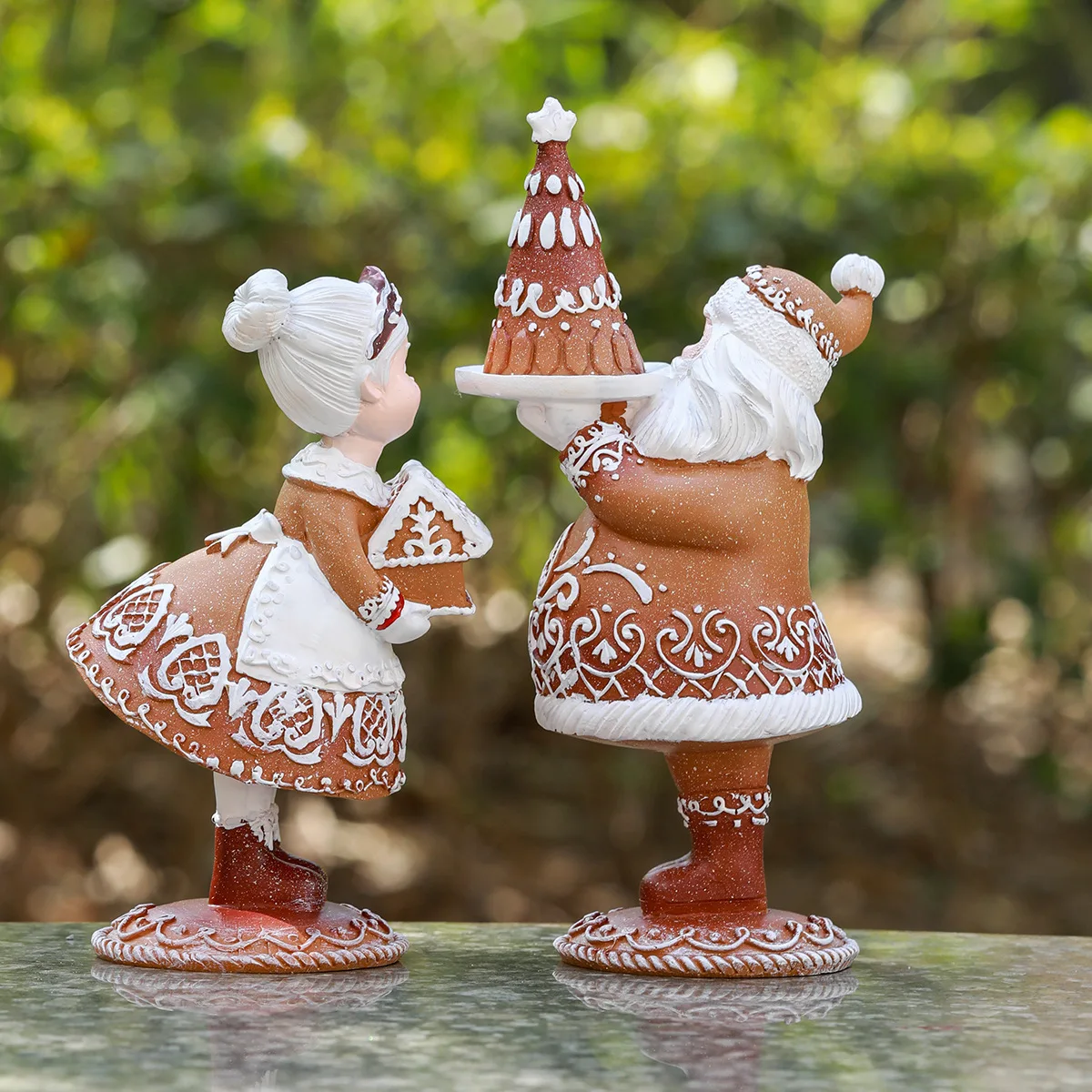 

New outdoor christmas couple gift resin handicraft ornaments