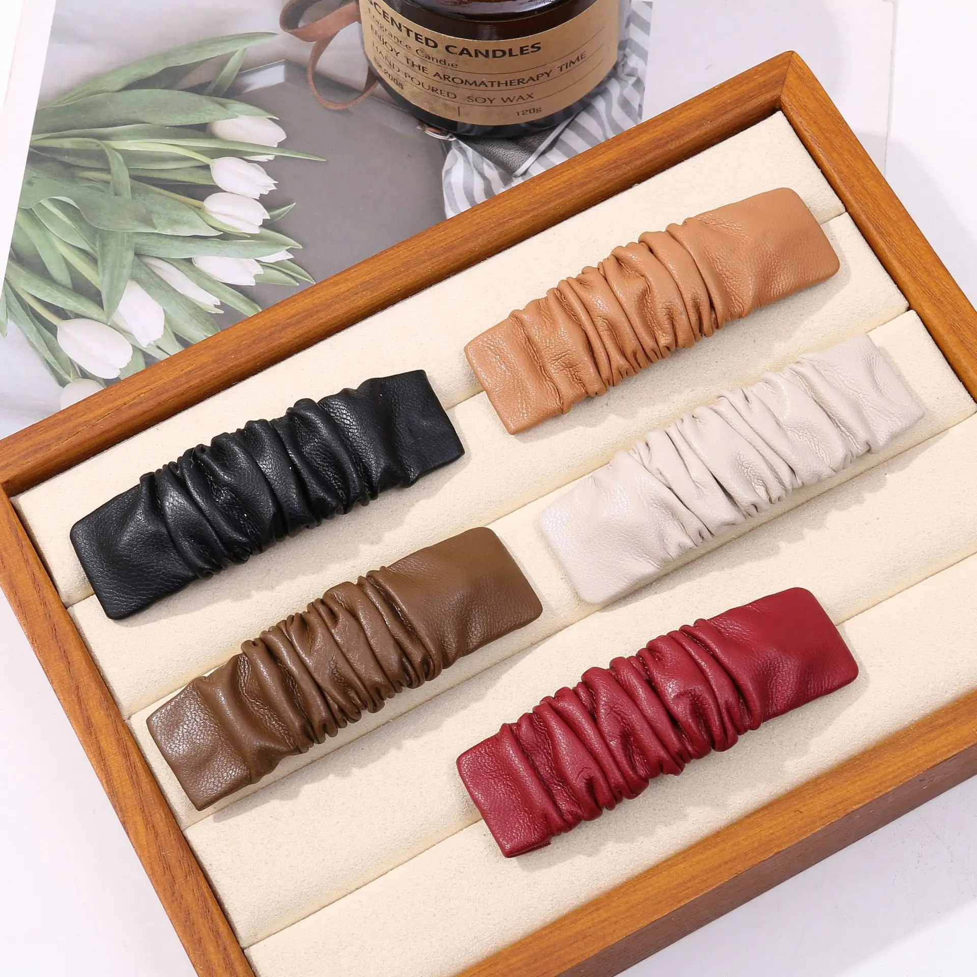 

2pcs Retro Leather Hair Clips for Women Korean Chill Hair Accessories for Girls Y2k Cool Hair Clip