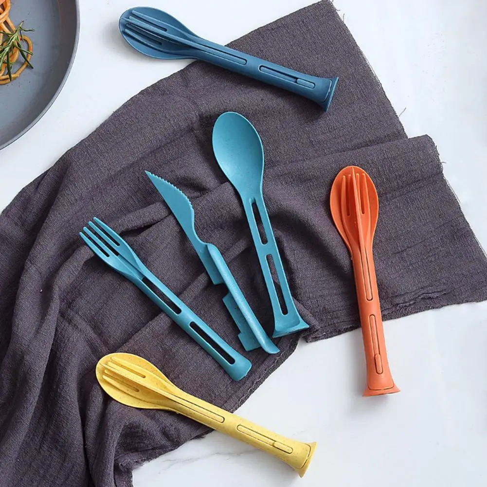 This tiny card-sized travel cutlery kit is both eco-friendly and incredibly  classy! - Yanko Design