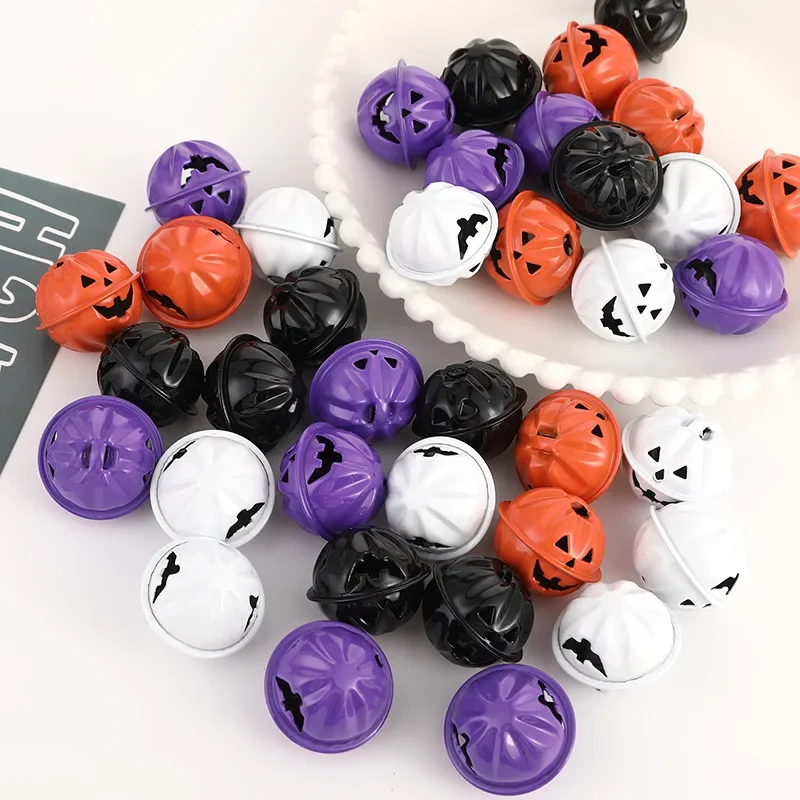 Halloween-Eisenglocken, 3/4 cm, gruselige Kürbis-Dekorationen für Zuhause, Party, Kinder, Geschenke, Haustiere, hängender Anhänger, 5–30 Stück