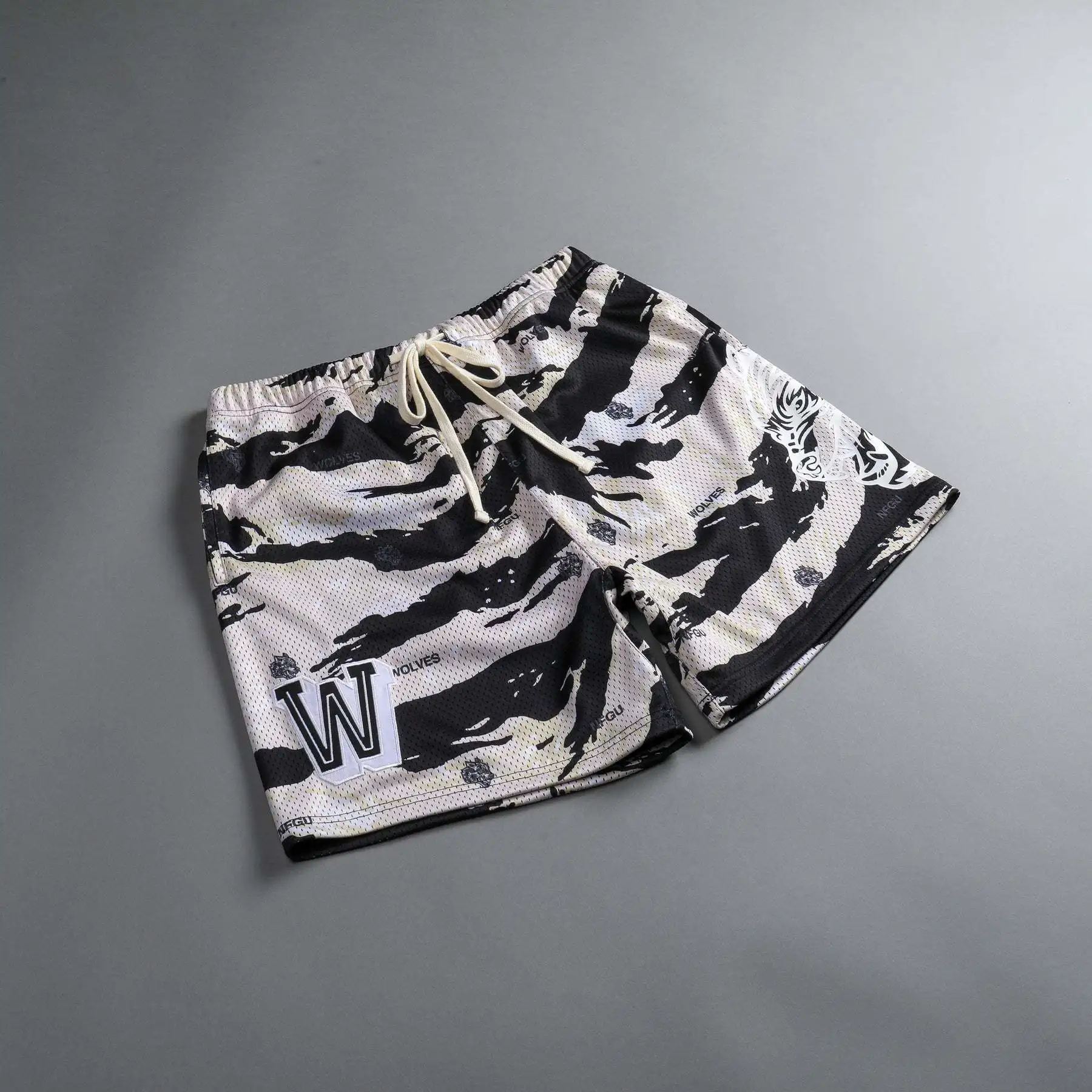 2024 Men's Summer Fashion Mesh Print New Medium Pants Black Quarter Pants Casual American Basketball Shorts Outside Wear 5