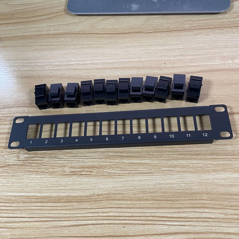 12 포트 CAT5e 벽걸이 패치 패널 10G 지원 1U 네트워크 패치 패널 UTP 19 in