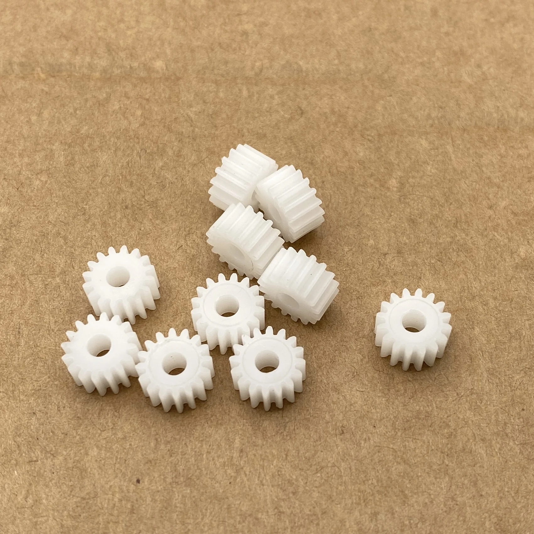 Plastic Gears DIY Motor Straight Gear 0.5M 16T 18T 2/3mm
