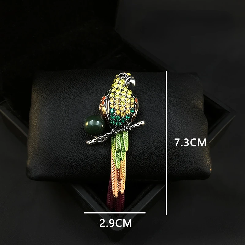 Upscale Retro Brooch Women's Elegant Parrot Corsage Luxury Coat Animal Pin Korean Versatile Accessories Rhinestone Jewelry Gifts