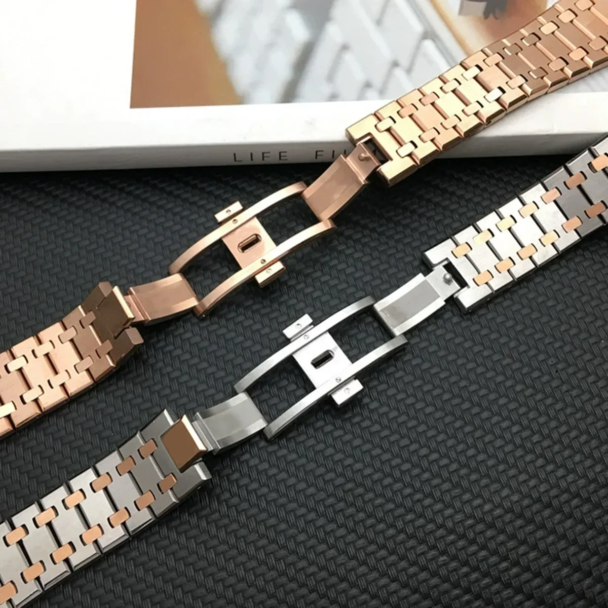 Luxury Stainless Steel Metal Watchband for Men - Elegant No Gap Design