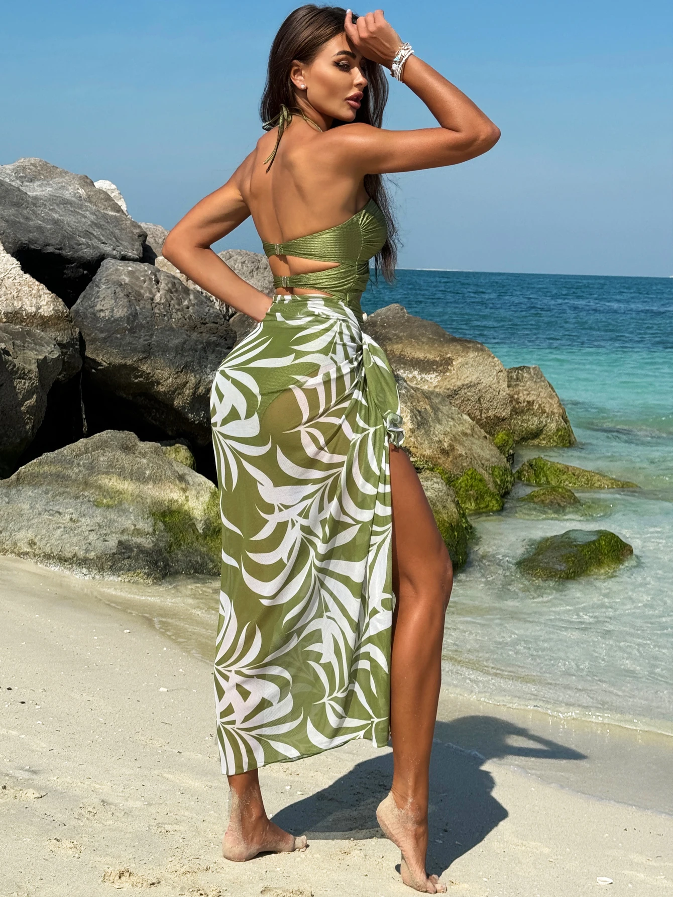 Luxury Women’s Two-Piece Swimsuit Set – One-Piece Swimwear with Matching Cover-Up for Summer Beachwear Beachwear Swimwear