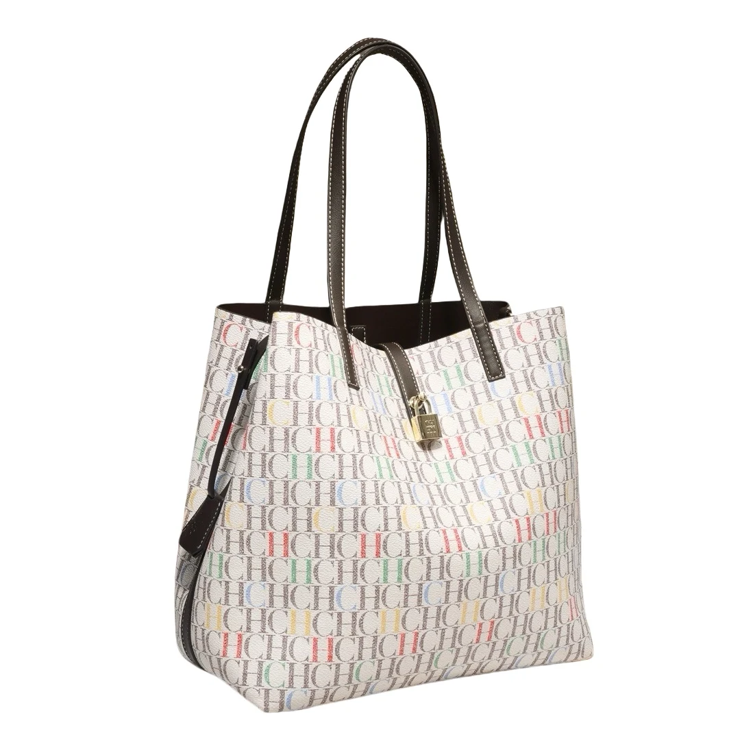 حقائب يد نسائية جديدة من CHARO بطباعة فريدة من نوع...
