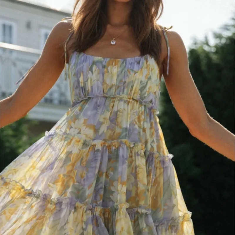 

Women Elegant Dress Floral Suspender HolidayDress Sexy Sguare Collar Sleeveless Lace-Up Large Swing Ruffles Club Mini Dress