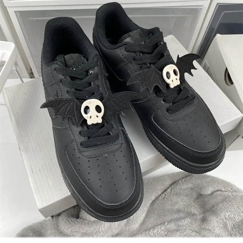 Skull Wings Shoe Buckle Ornaments Men Women Personality Dark Gothic DIY Shoelace Buckle Decorative aj1 Shoelace Accessories