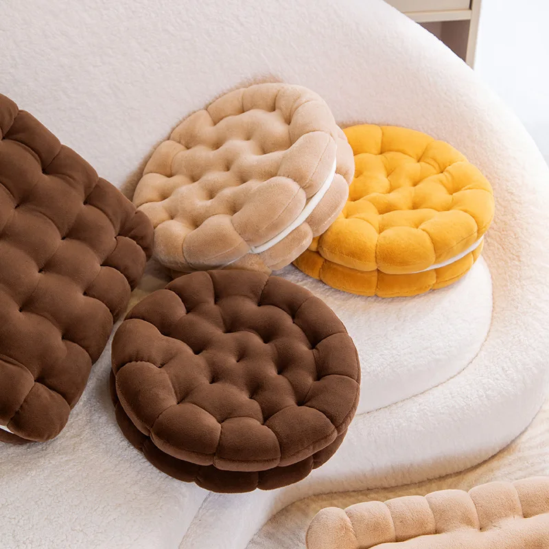 Creative Simulation Biscuits Plush Pillow Cute Round Square Cookie Lifelike Stuffed Food Snack Cushion Soft Kids Toys Home Decor biscuits plush pillow cushion sofa bed decor round shape square sesame plain cookie lifelike food snack cushion plushie props