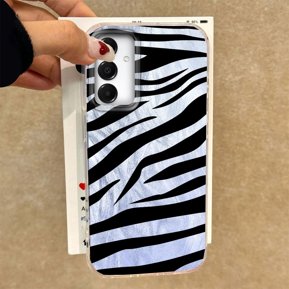 Grid Pattern Leopard Print Phone Case Cover