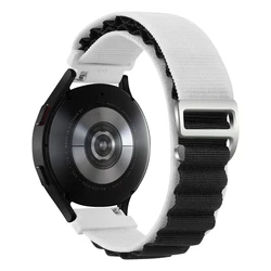 Versatile 22mm Sport Nylon Strap - 22mm width (Black - white)
