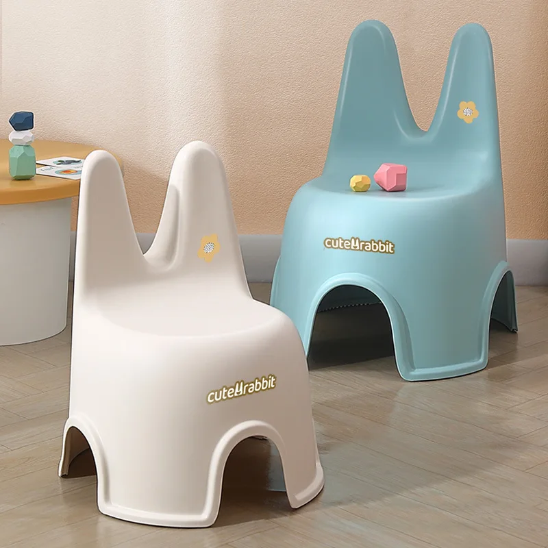 tabouret-en-plastique-pour-enfants-dossier-de-menage-pour-bebe-petite-chaise-epaissie-position-de-sourire-lapin-mignon-maternelle