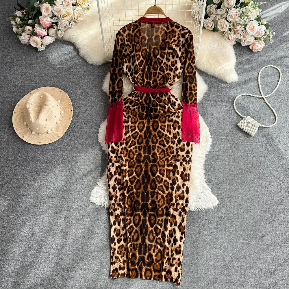 green emerald velvet dress Vintage printed V-neck long-sleeve elegant dress  Shelia
